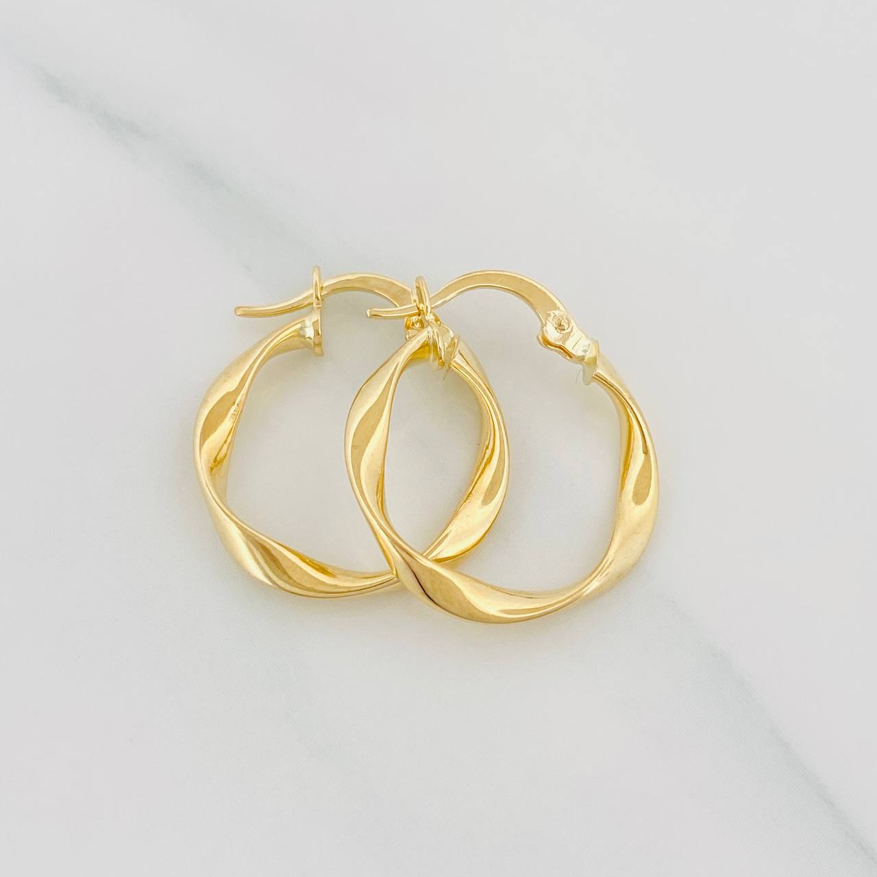 Candongas Melcocha 1.45 g / 3/4 in Oro Amarillo 18K