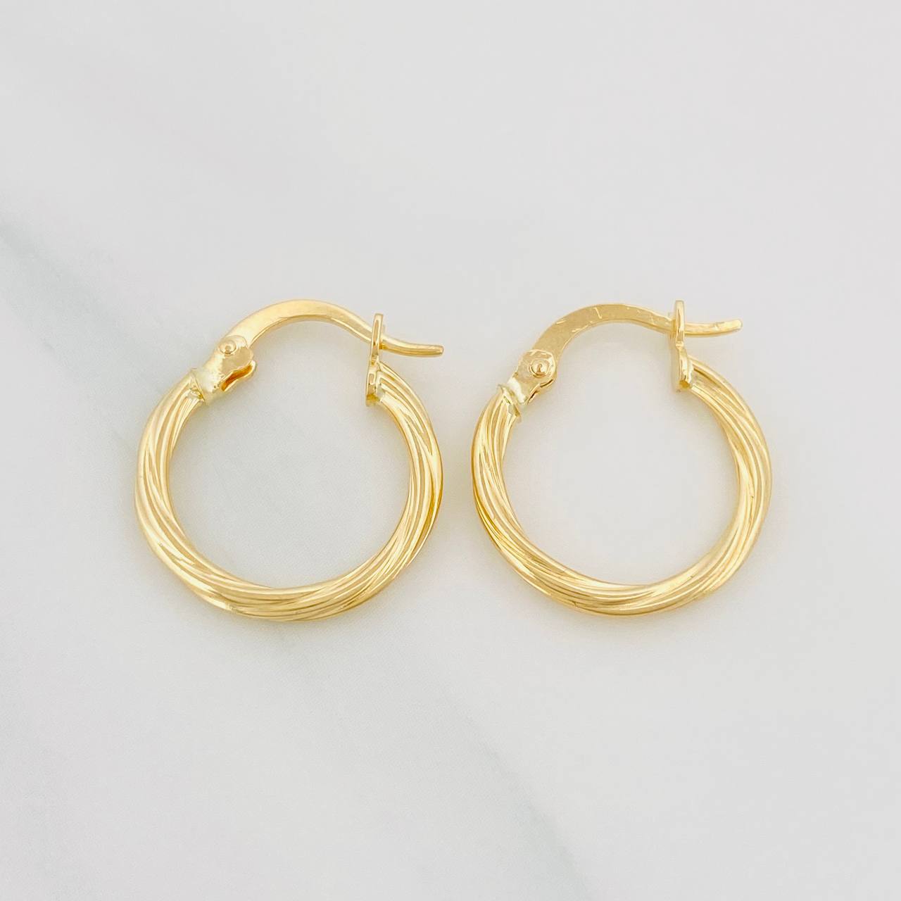 Candongas Mary 1.2 g / 3/4 in Oro Amarillo 18K