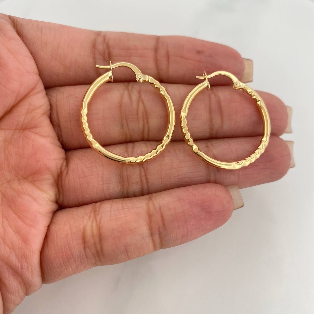 Candongas Megan 1.9 g / 3/4 in Oro Amarillo 18K