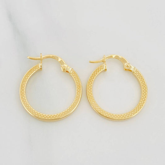 Candongas Vick 1.4 g / 3/4 in Oro Amarillo 18K