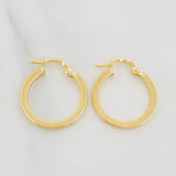 Candongas Vick 1.4 g / 3/4 in Oro Amarillo 18K