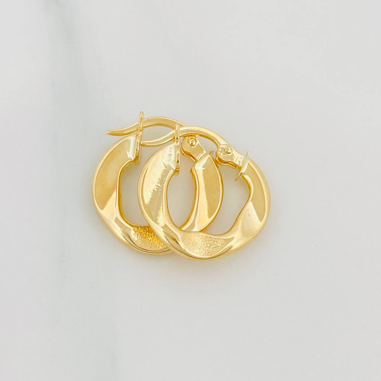 Candongas Triana 1.55 g / 1/2 in Oro Amarillo 18K