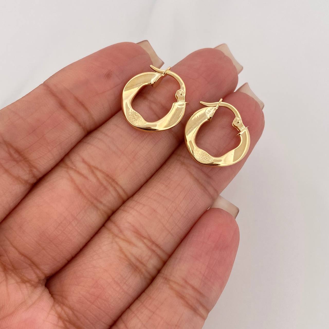 Candongas Triana 1.55 g / 1/2 in Oro Amarillo 18K