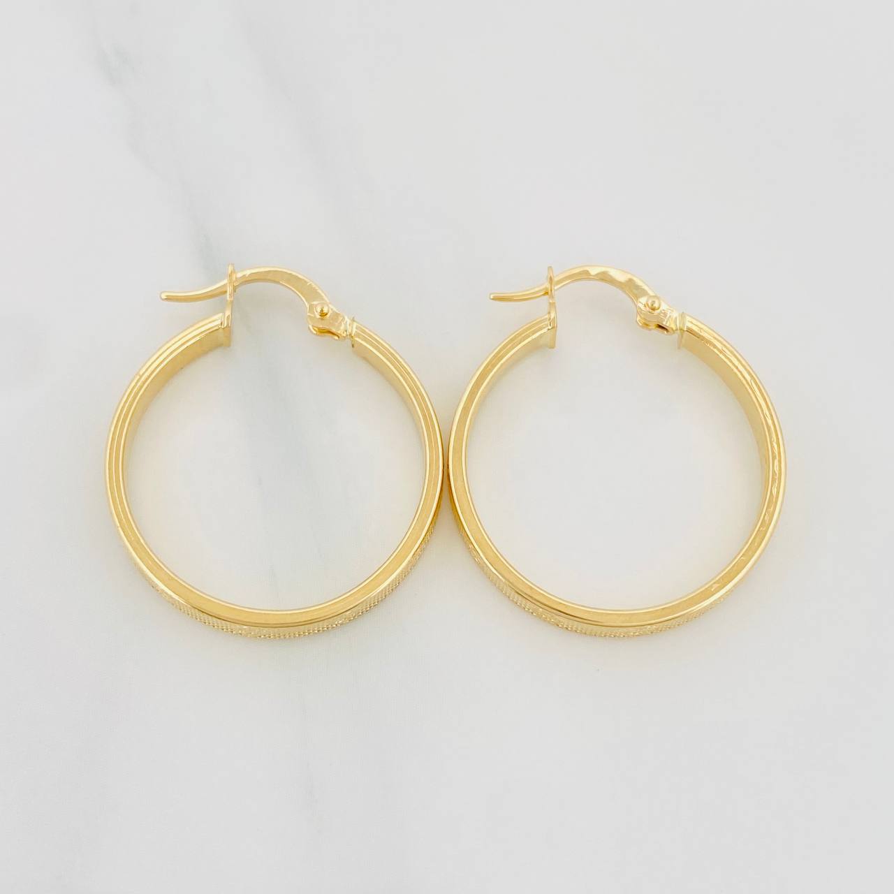 Candongas Tornillo 2.2 g / 1 in Oro Amarillo 18K