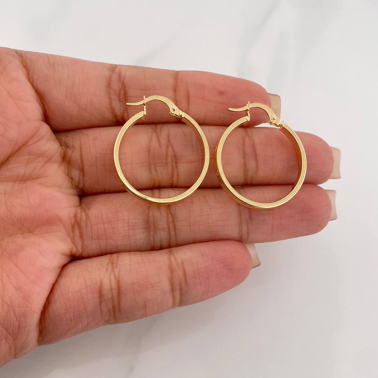 Candongas Tornillo 2.2 g / 1 in Oro Amarillo 18K