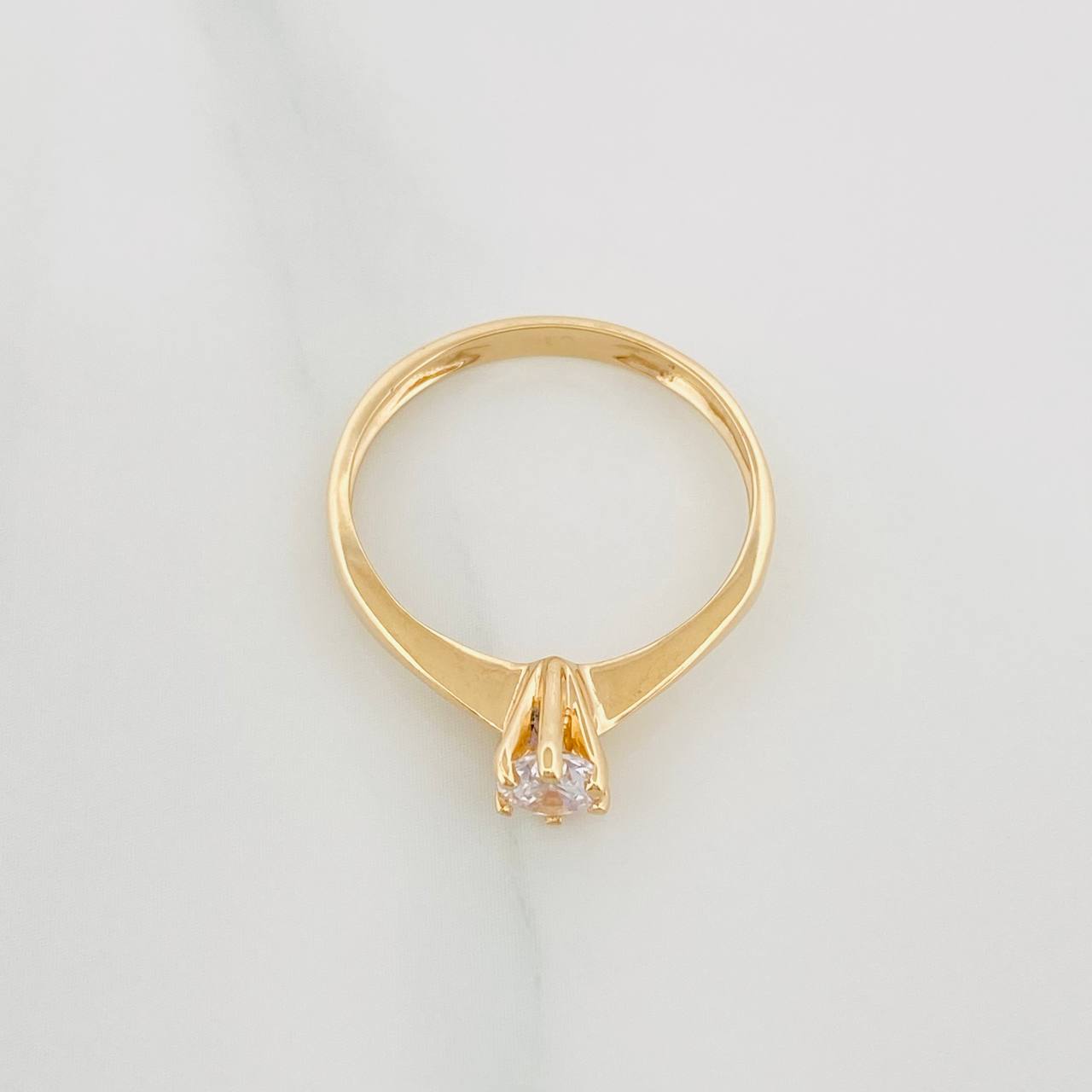 Anillo Solitario 2.1 g / T7 3/4 Oro Amarillo 18K