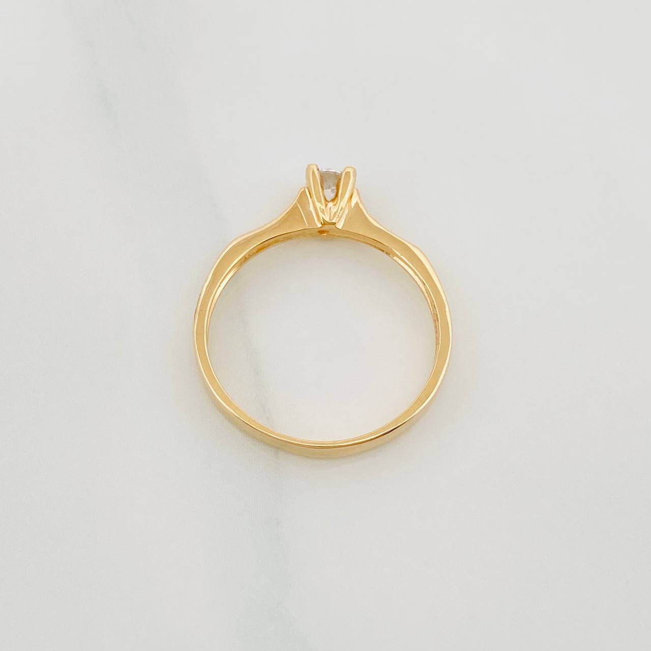 Anillo Solitario 2.05 g / T5 1/2 Oro Amarillo 18K