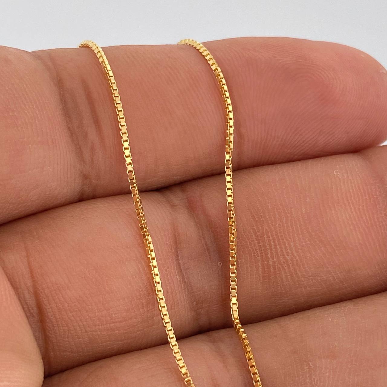 Cadena Veneciana 1.8gr / 18 in / 0.65mm Oro Amarillo +3 18K %