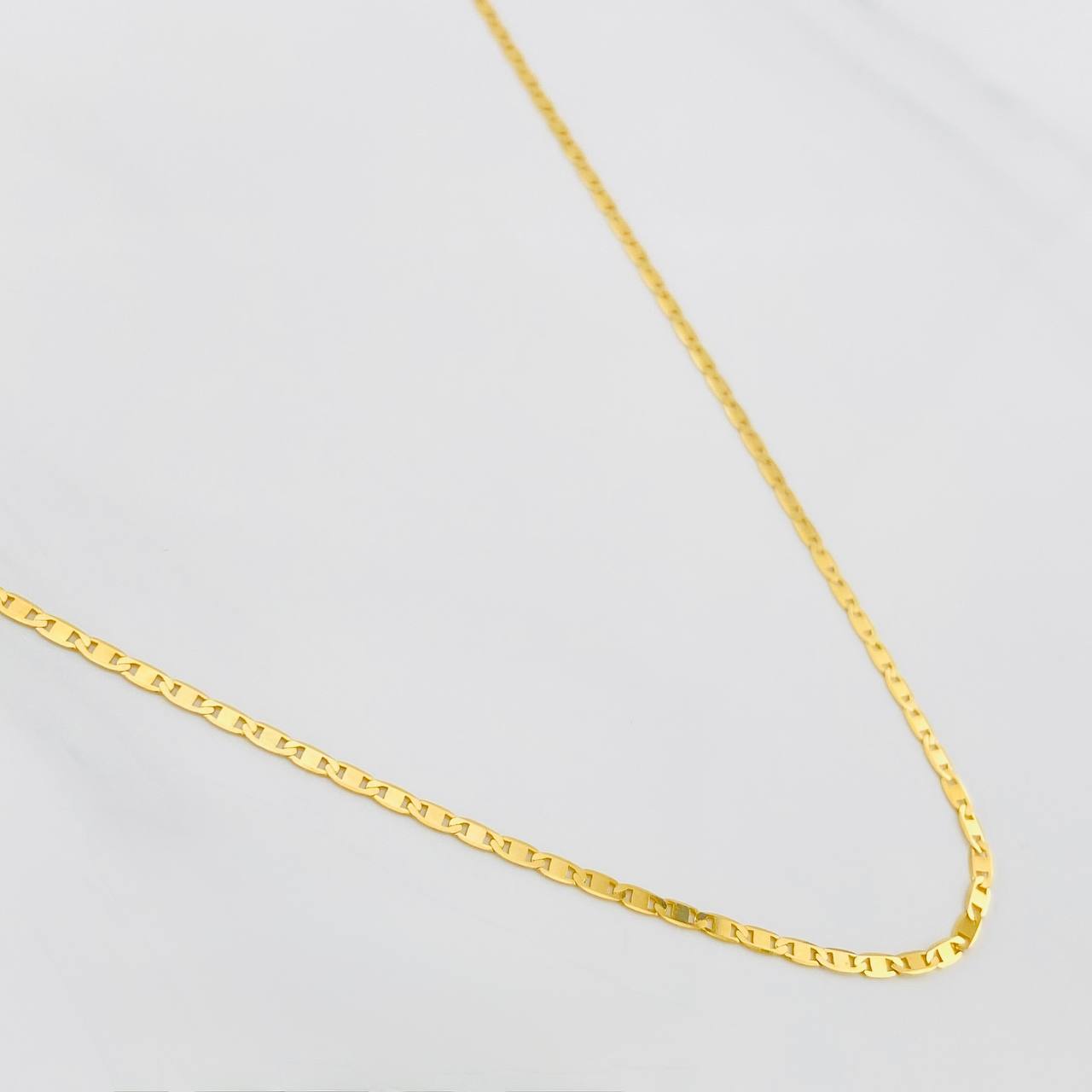 Cadena Escalera Plana 2.45g / 18 in / 1.63mm Oro Amarillo 18K