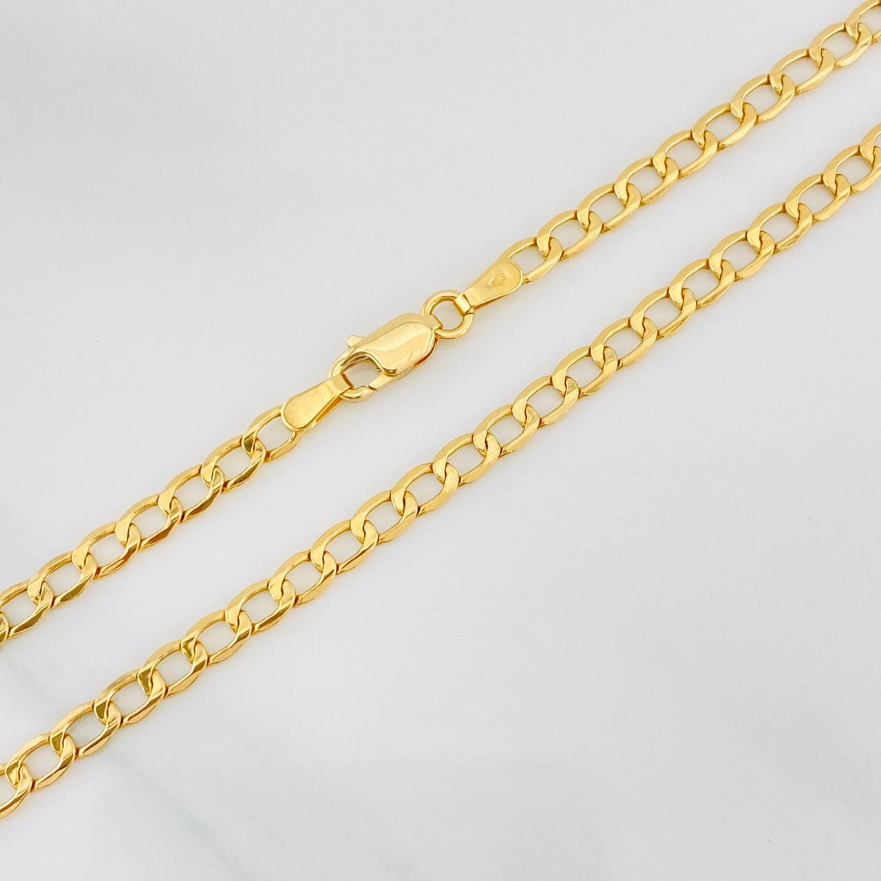 Cuban Links 8.9g / 24 in / 4.26mm Yellow Gold 18K