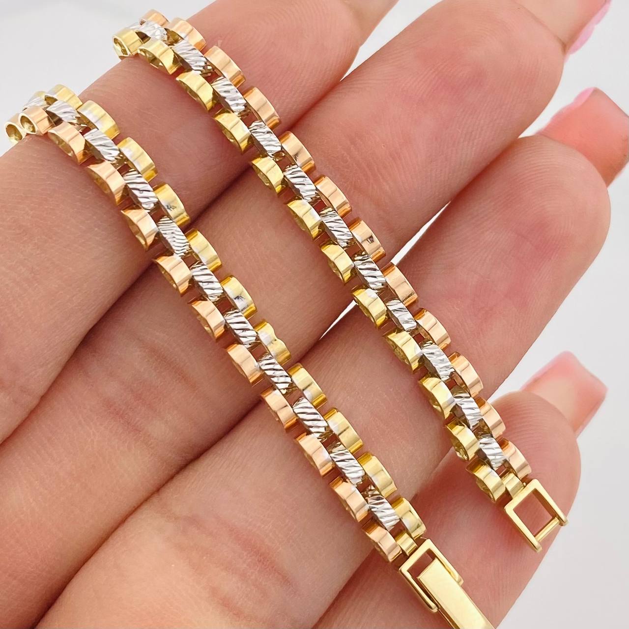 Bracelet Strap 10.5g / 7 1/2 in / 4.56mm Three Golds 18K