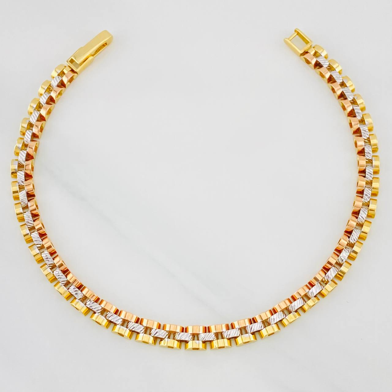 Bracelet Strap 10.5g / 7 1/2 in / 4.56mm Three Golds 18K