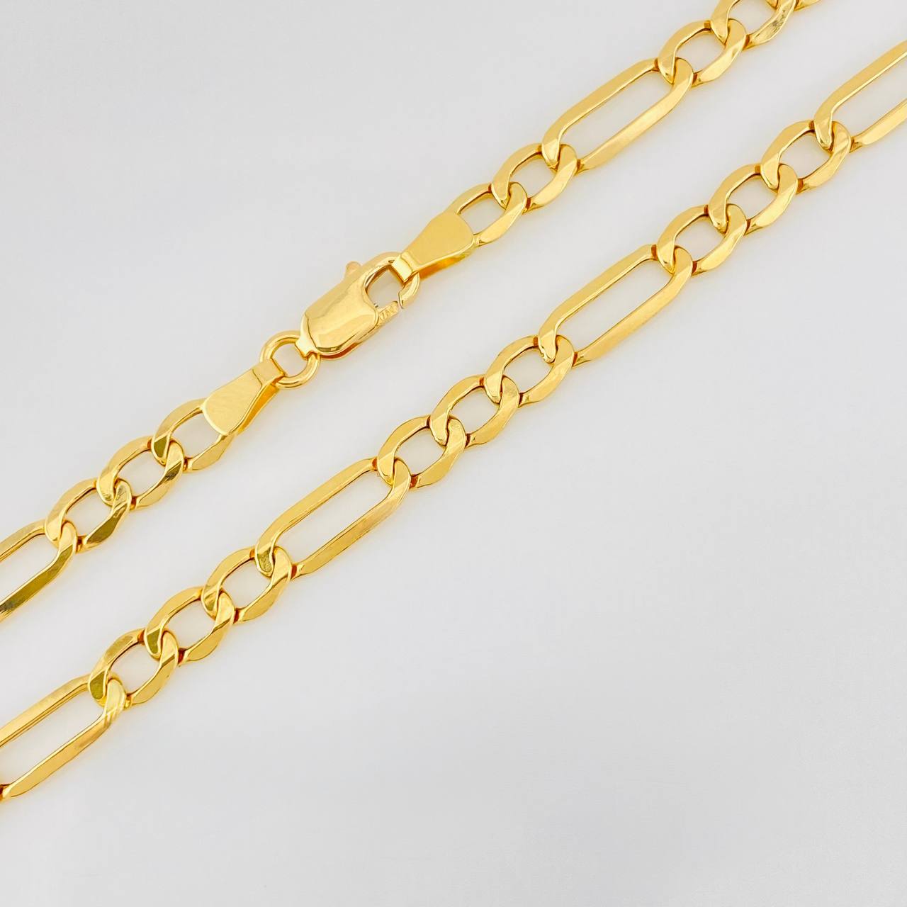 Cadena Figaro 7.75g / 24 in / 4.51mm Oro Amarillo 18K