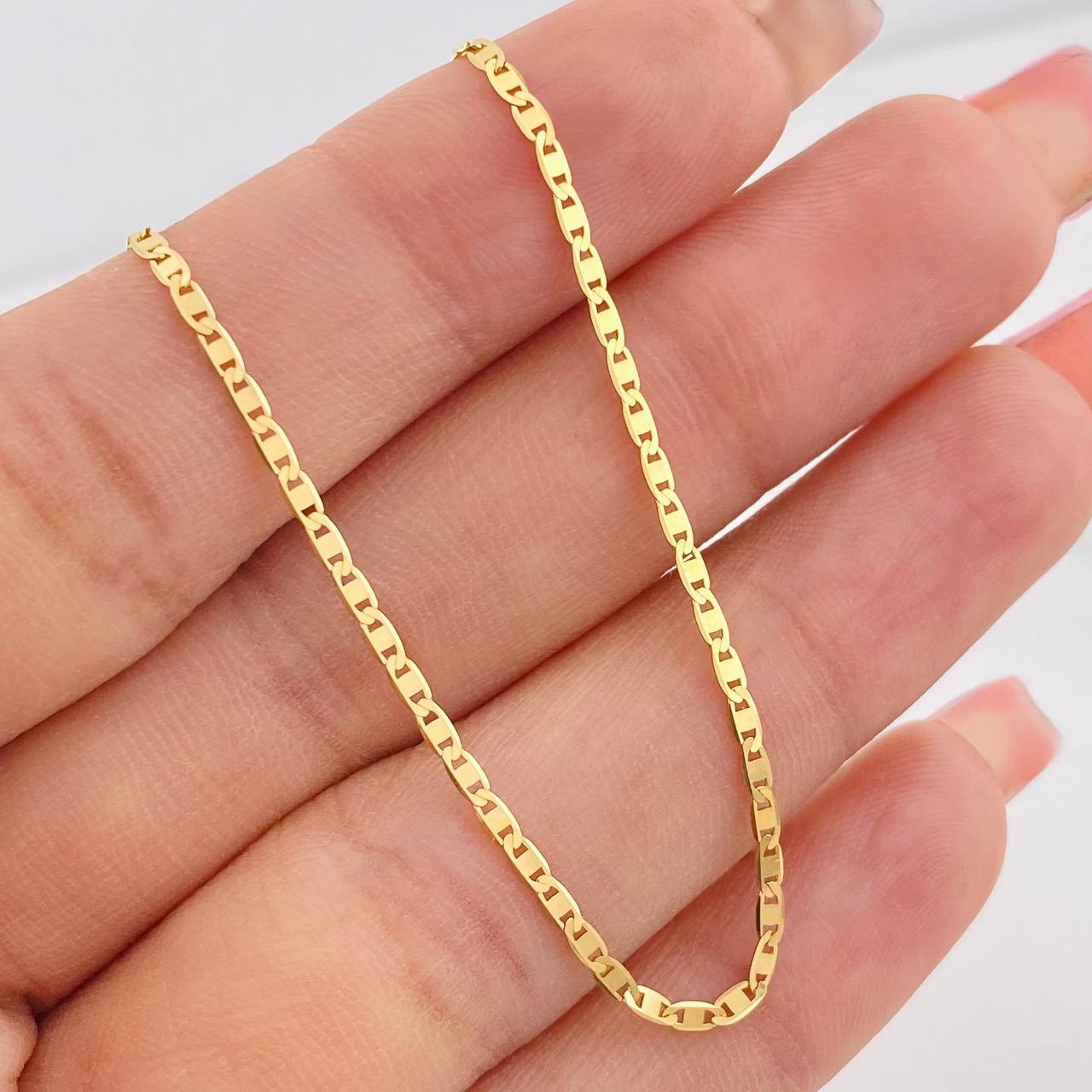 Flat Mariner Chain 2.45g / 18 in / 1.57mm Yellow Gold 18K