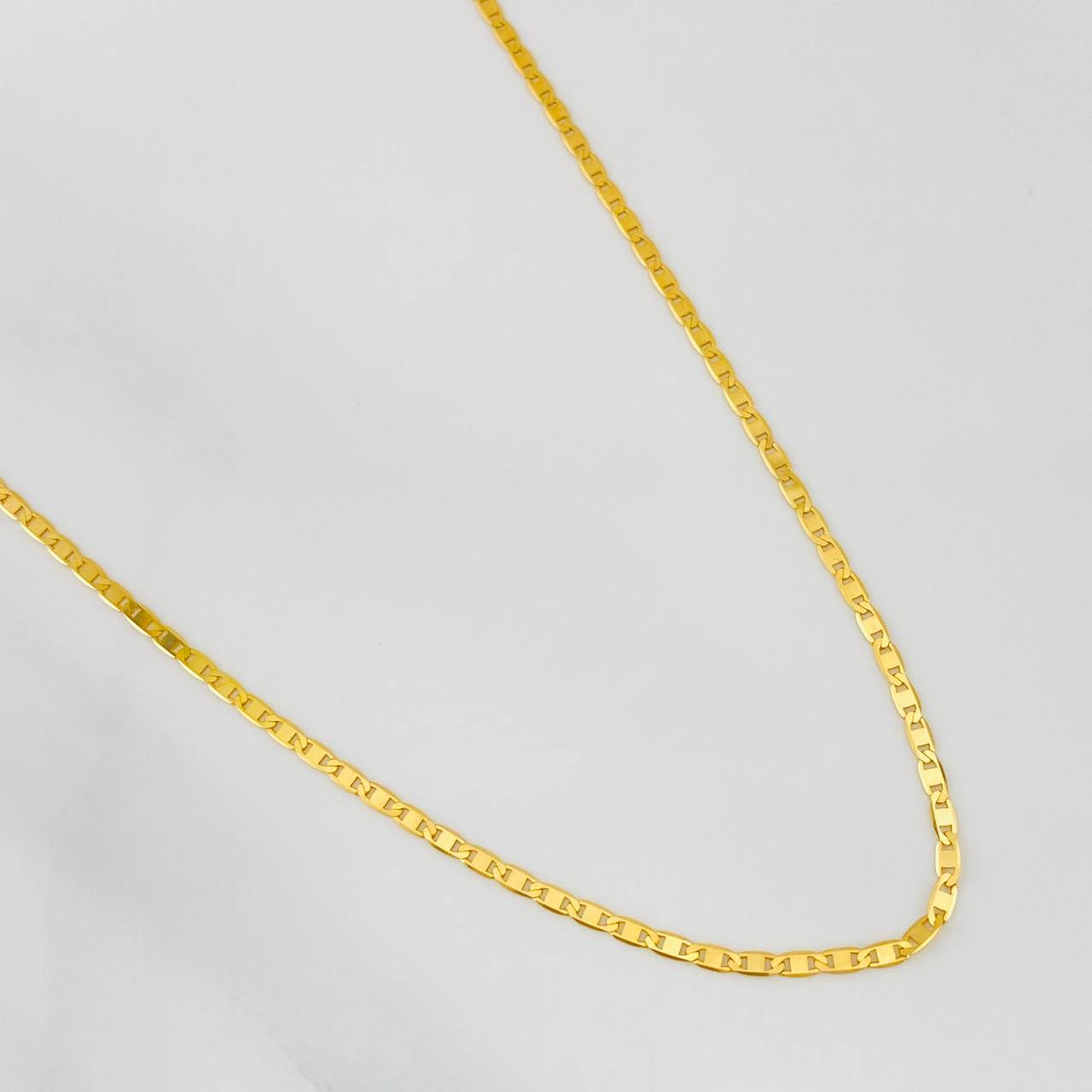 Flat Mariner Chain 2.45g / 18 in / 1.57mm Yellow Gold 18K