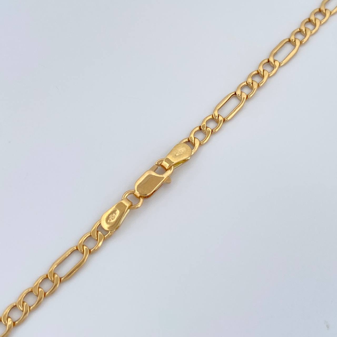 Cadena Figaro 5.45gr / 23 3/4 in / 3.4mm Oro Amarillo +1 18K &