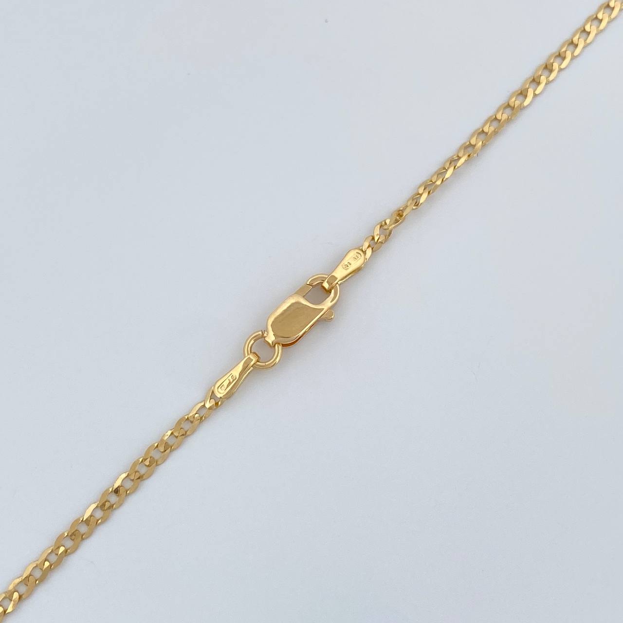 Cadena Cubana 2.95gr / 19 3/4 in / 1.83mm Oro Amarillo +1 18K &