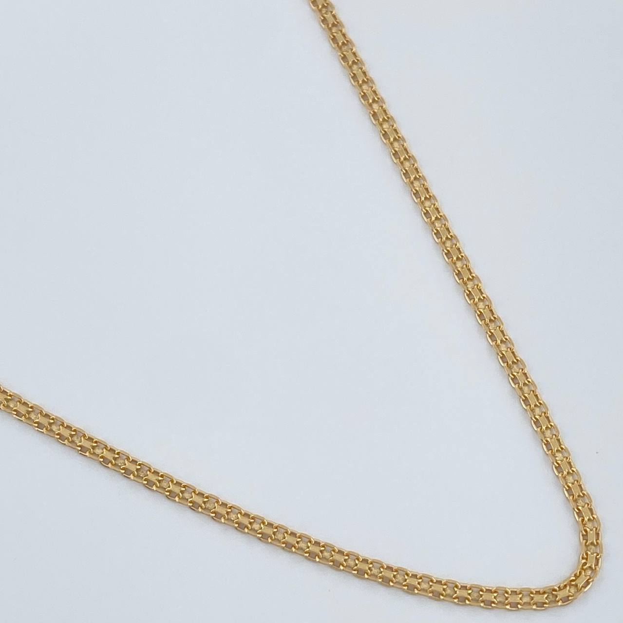 Cadena China 2.3gr / 16 1/2 in / 1.46mm Oro Amarillo +1 18K &