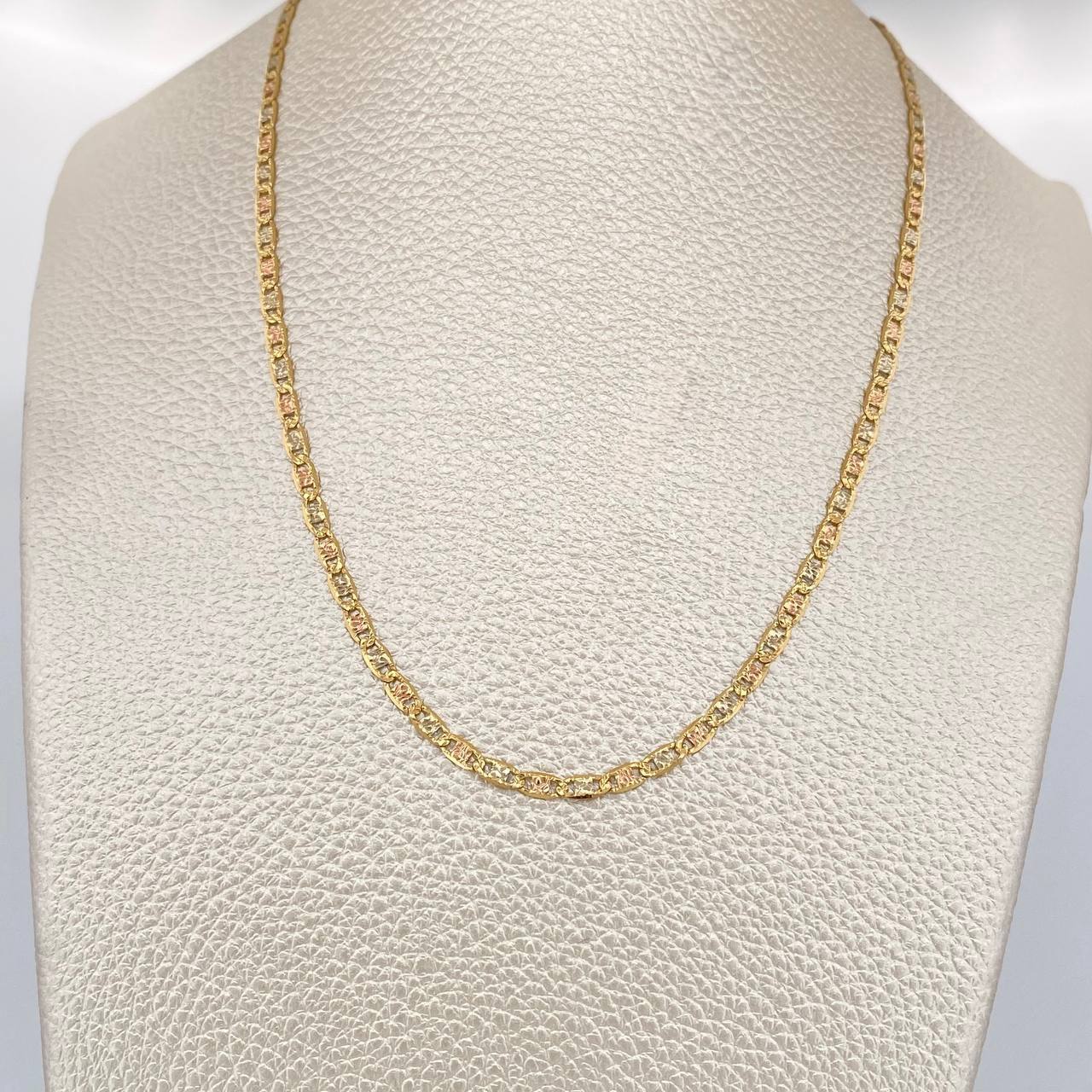 Flat Mariner Chain 6 g / 19 3/4 in / 2 mm 18K Three Golds
