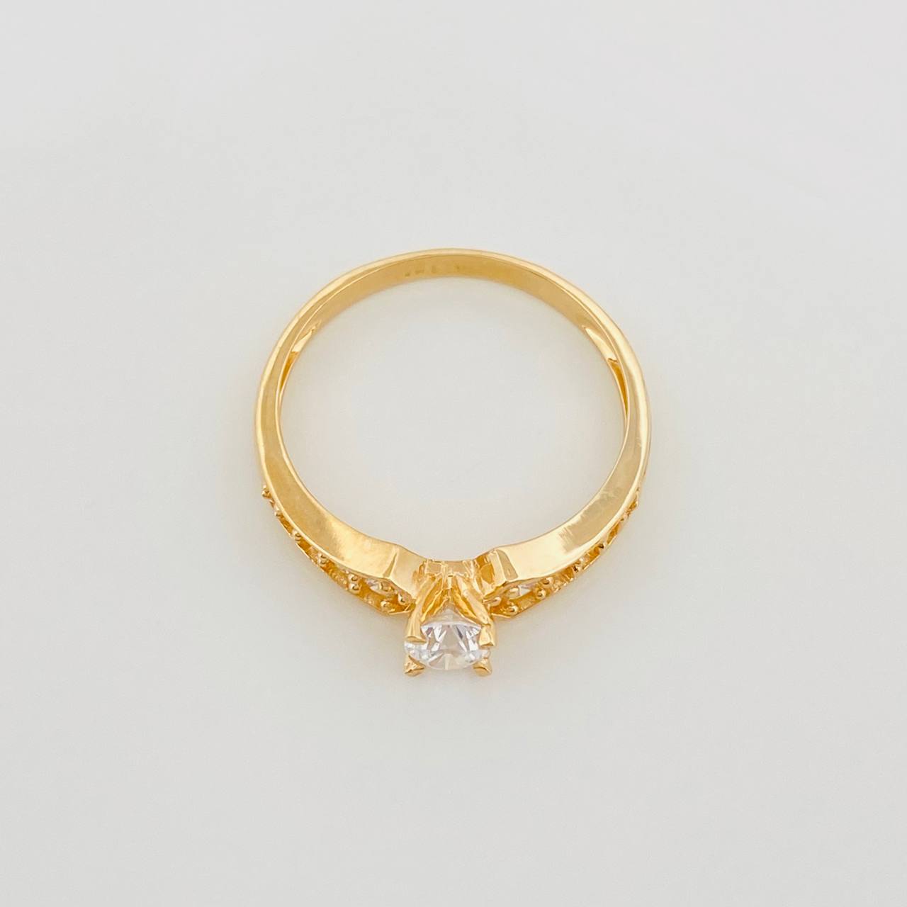 Anillo Solitario Corbatin 1.85 g / T5 3/4 Oro Amarillo 18K