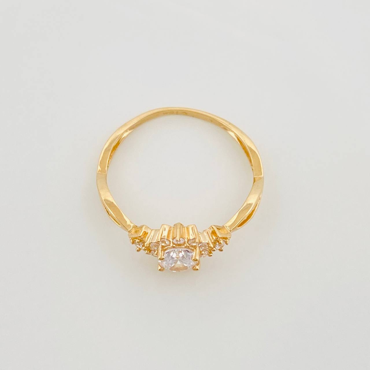 Flower Ring 1.75 g / Size 6 3/4 Yellow Gold 18K