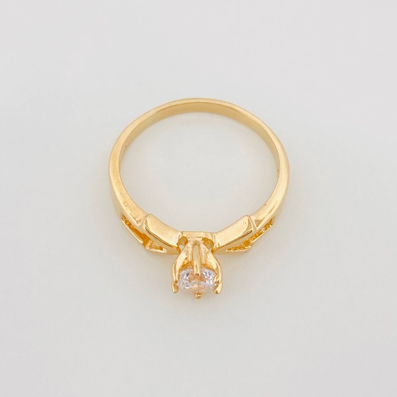 Anillo Solitario Flechas 2.5 g / T6 Oro Amarillo 18K