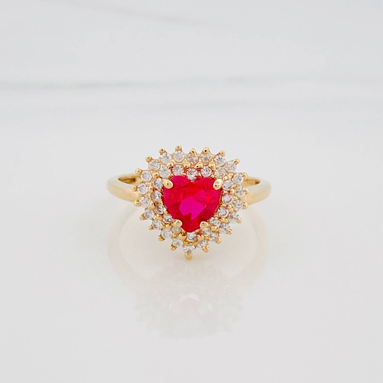 Dense Heart Ring 3.05 g / T6 Yellow Gold 18K