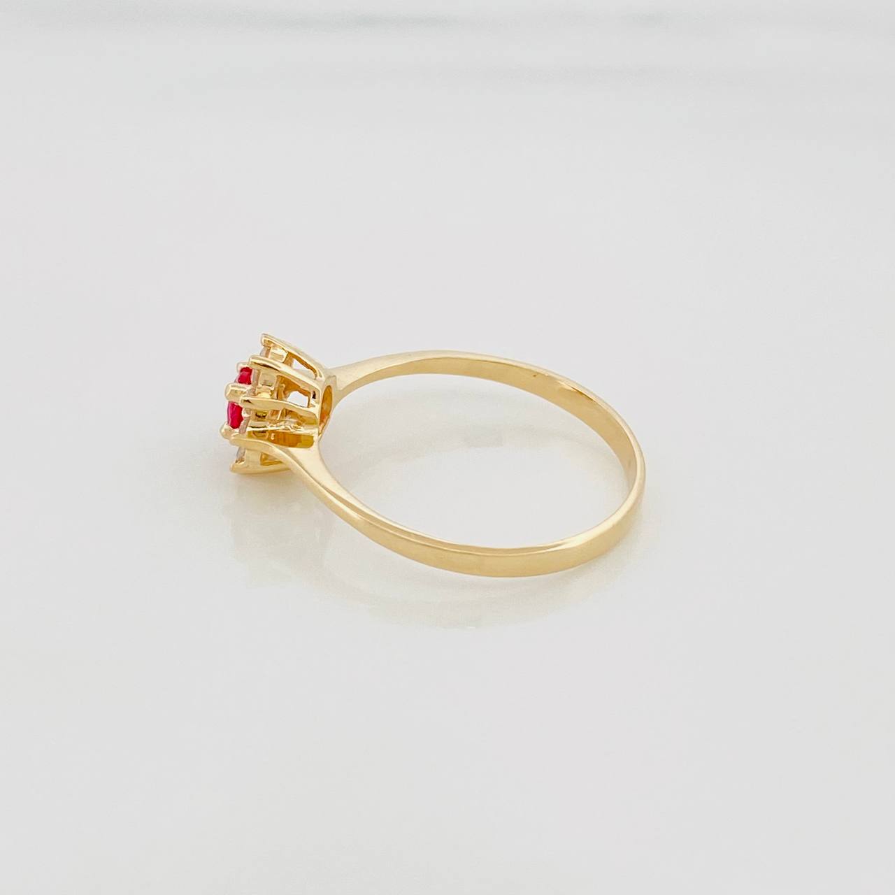 Anillo Solitario Flor 2 g / T7 1/4 Oro Amarillo 18K