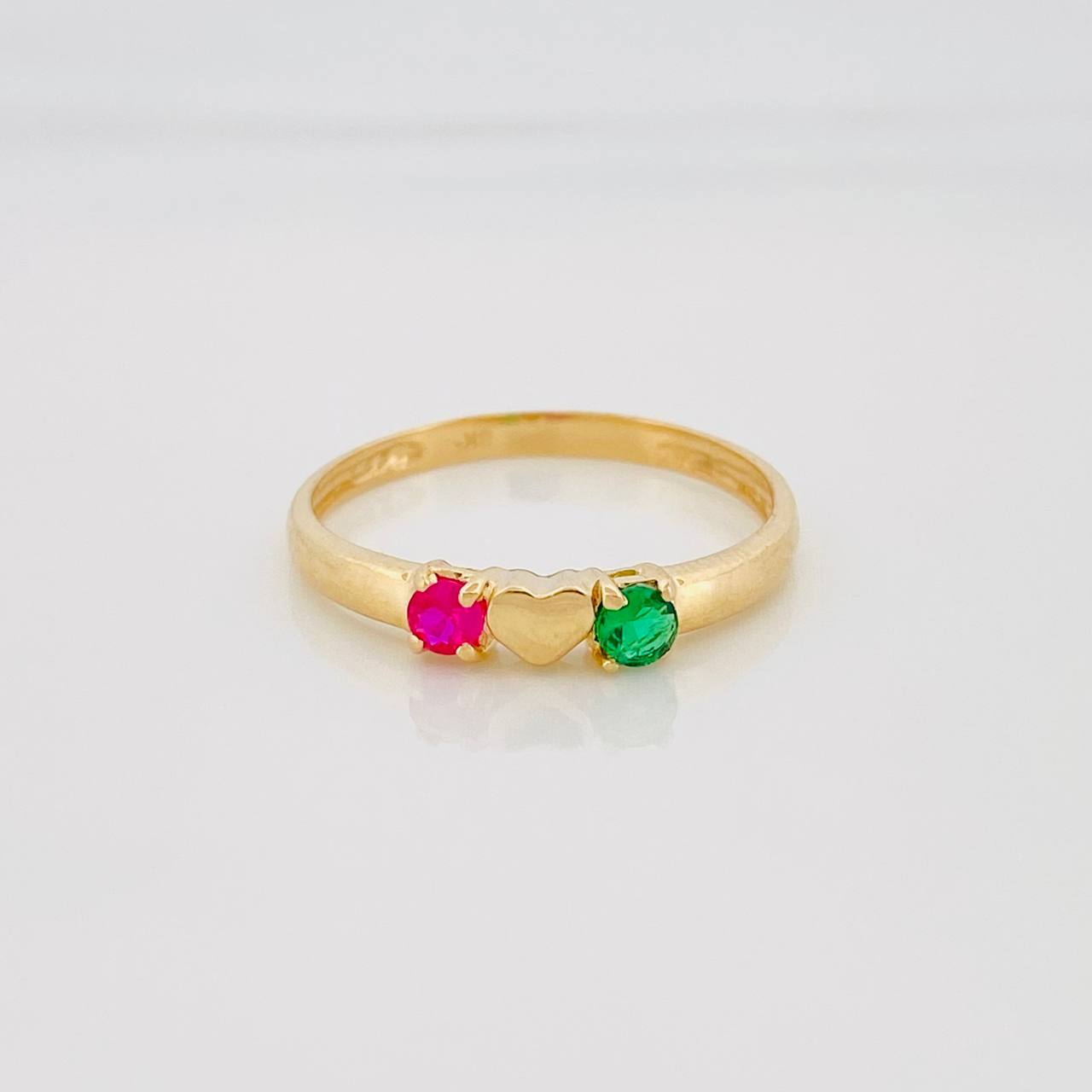 Anillo Corazon 1.85 g / T7 1/2 Oro Amarillo 18K