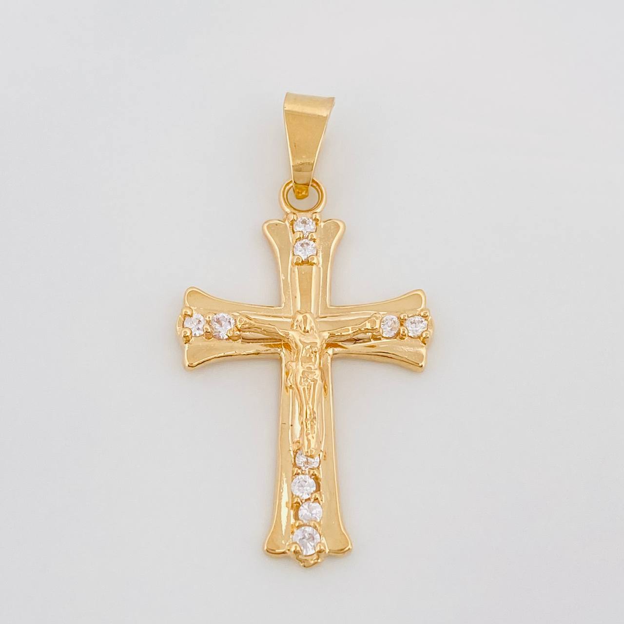 Dije Cruz Cristo 2.7 g / 1 3/4 in Oro Amarillo 18K