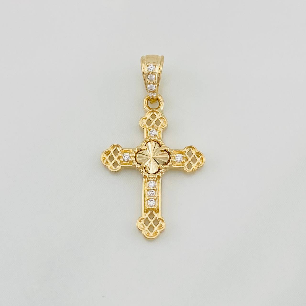 Dije Cruz Trébol Diamantado 1.2g / 1 in Oro Amarillo 18K