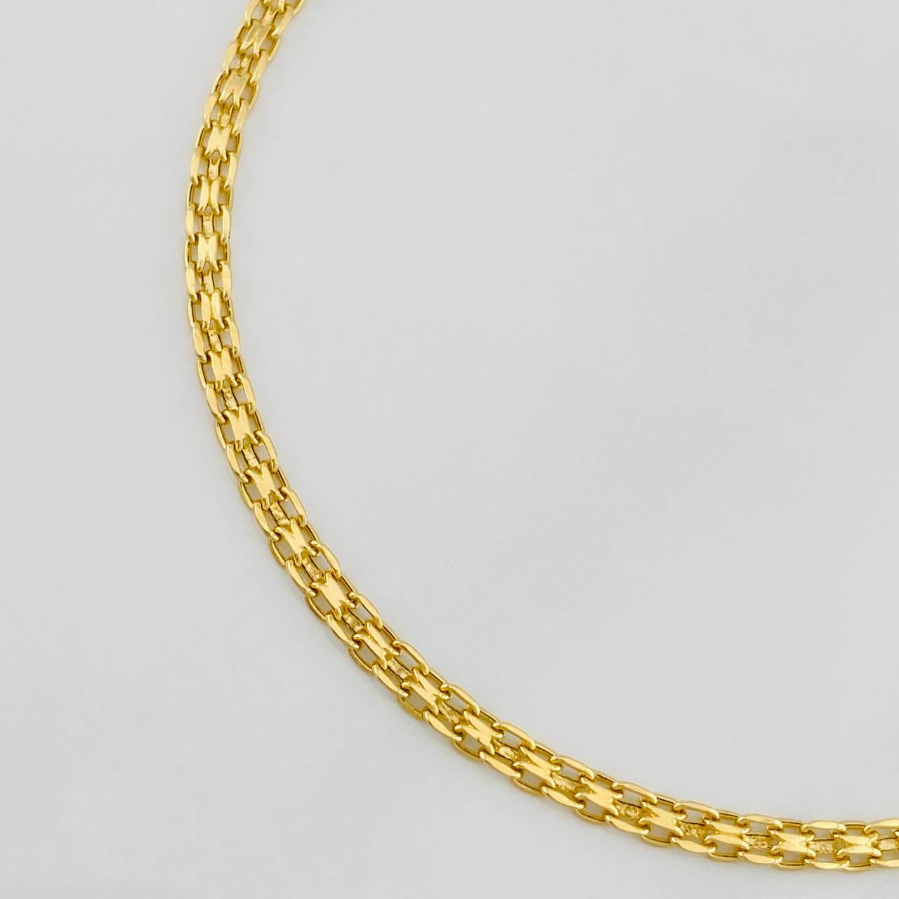 Bismark Bracelet 1.9g / 7 1/4 in / 2.9mm Yellow Gold 18K