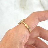 Star Ring Dots 2.35gr / Size 7 1/2 / White Zircons Yellow Gold