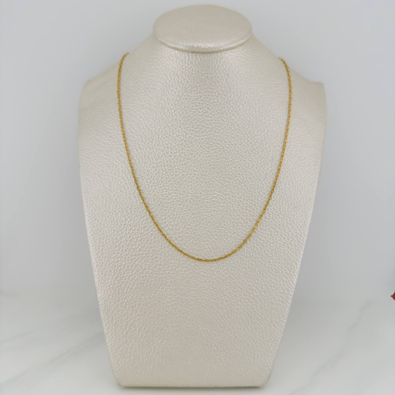 Cadena Escalera Volga 2.45 g / 16 in / 0.94 mm Oro Amarillo 18K