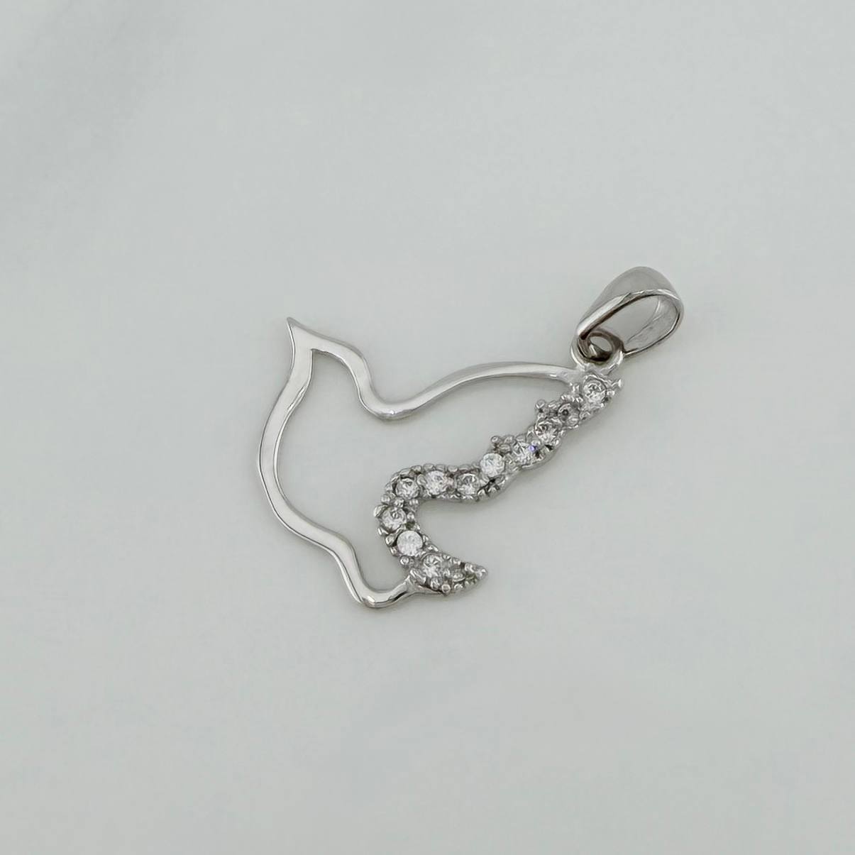 Dove Pendant 0.85 g / 1 in 18K White Gold
