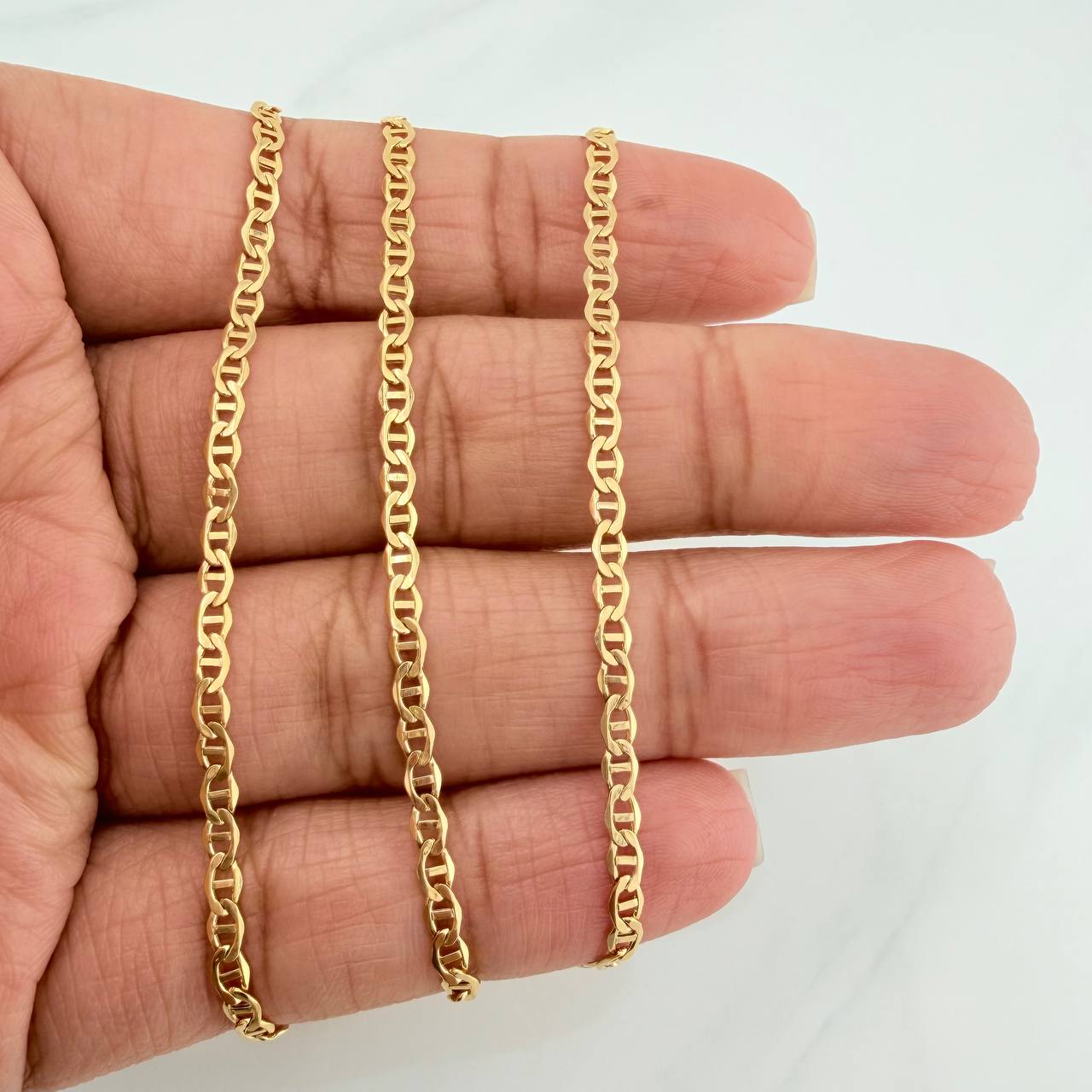 Cadena Escalera Plana 3.3 g / 23 3/4 in / 2.56 mm Oro Amarillo 18K