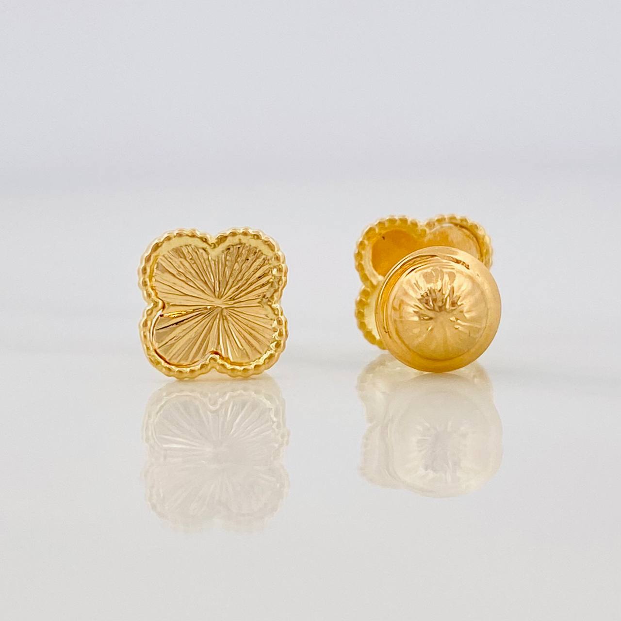 Topos Trebol 1.05g / in / 6.3mm Oro Amarillo 18K