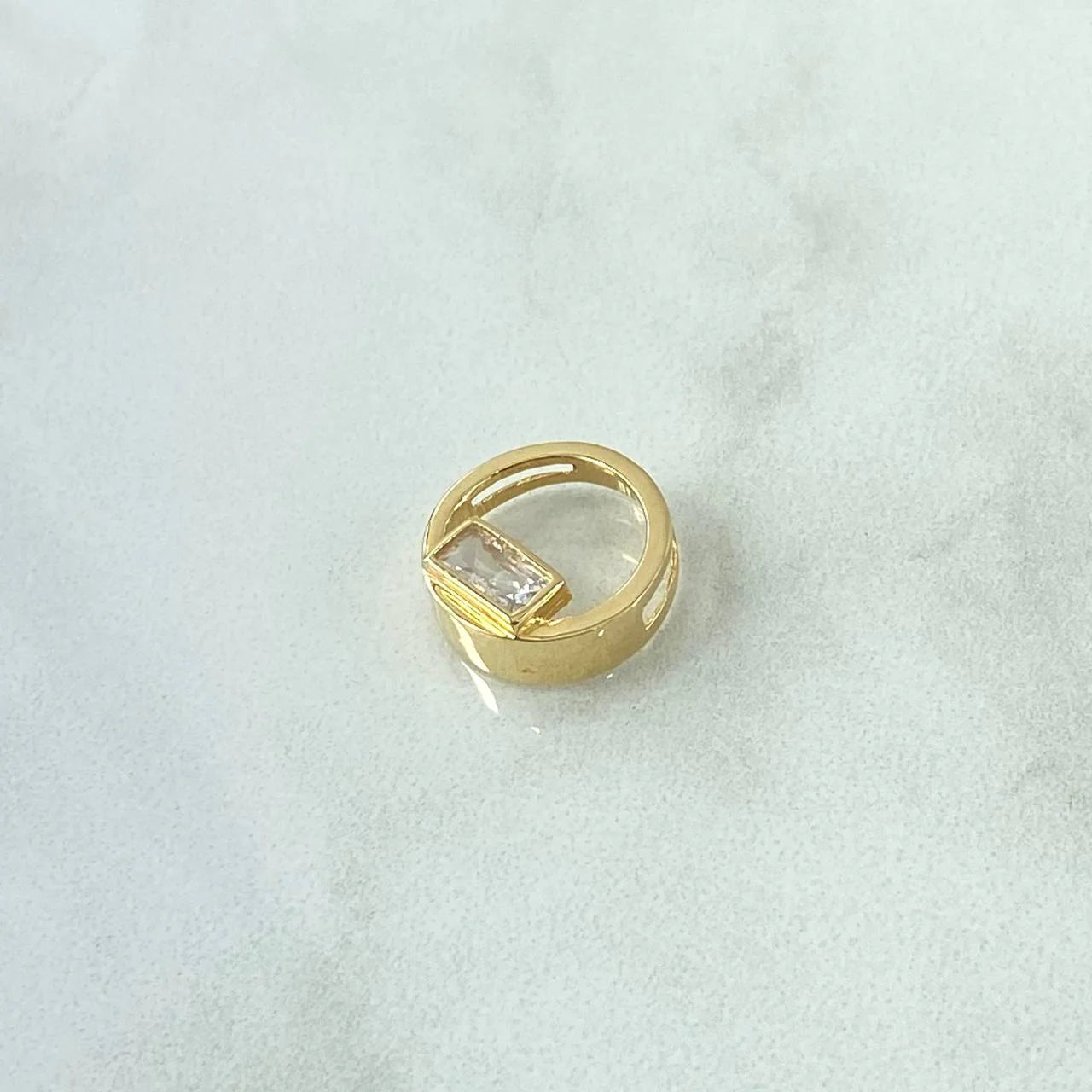 Dije Rectangulo En Aro 1.25 g / 1,3 cm Oro Amarillo 18K Nac.Esp.