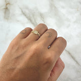 Anillo Cuadro Cubano 1.65gr / T6 3/4 / Circones Blancos Oro Amarillo 18K