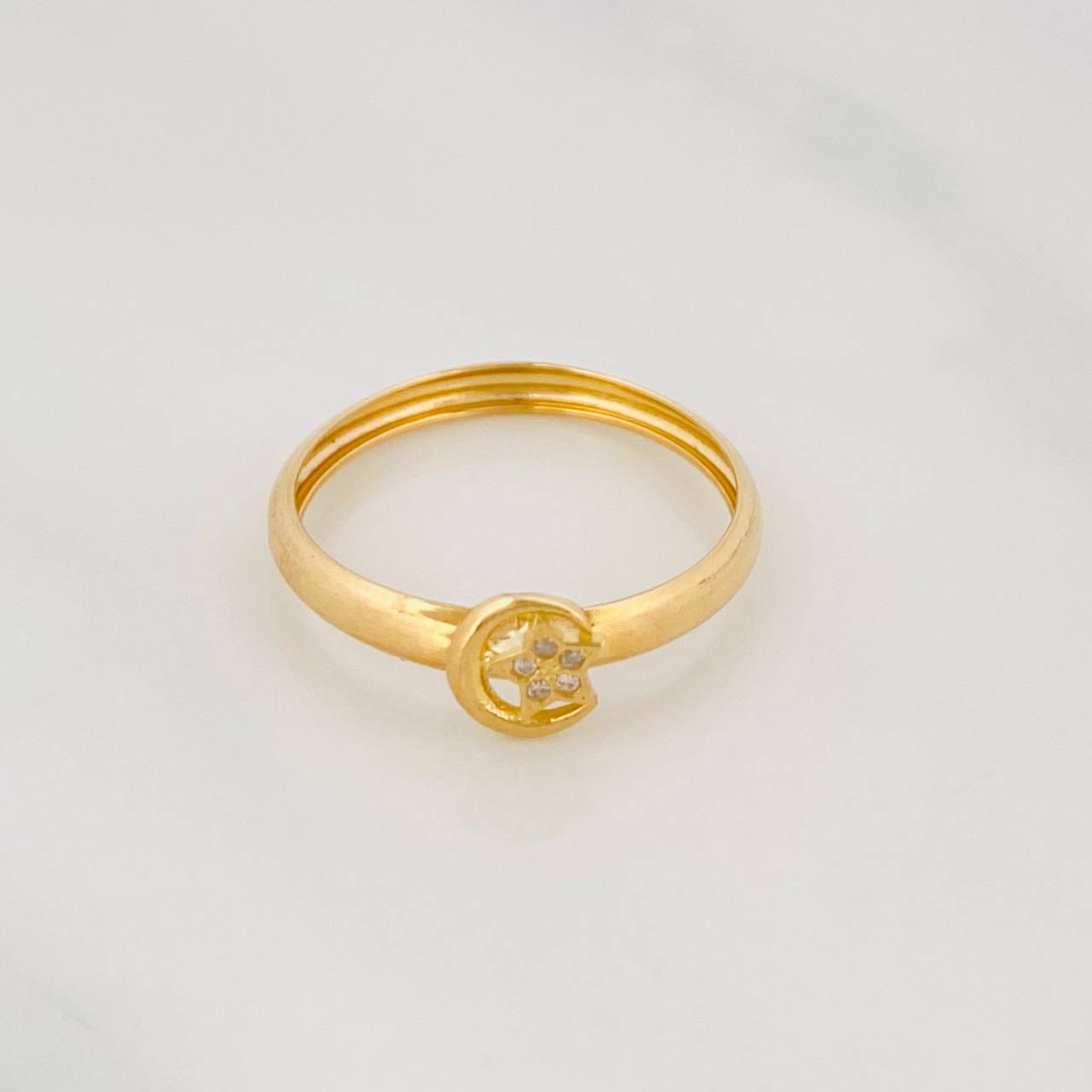 Star Ring 0.8g / T7 Yellow Gold 18K