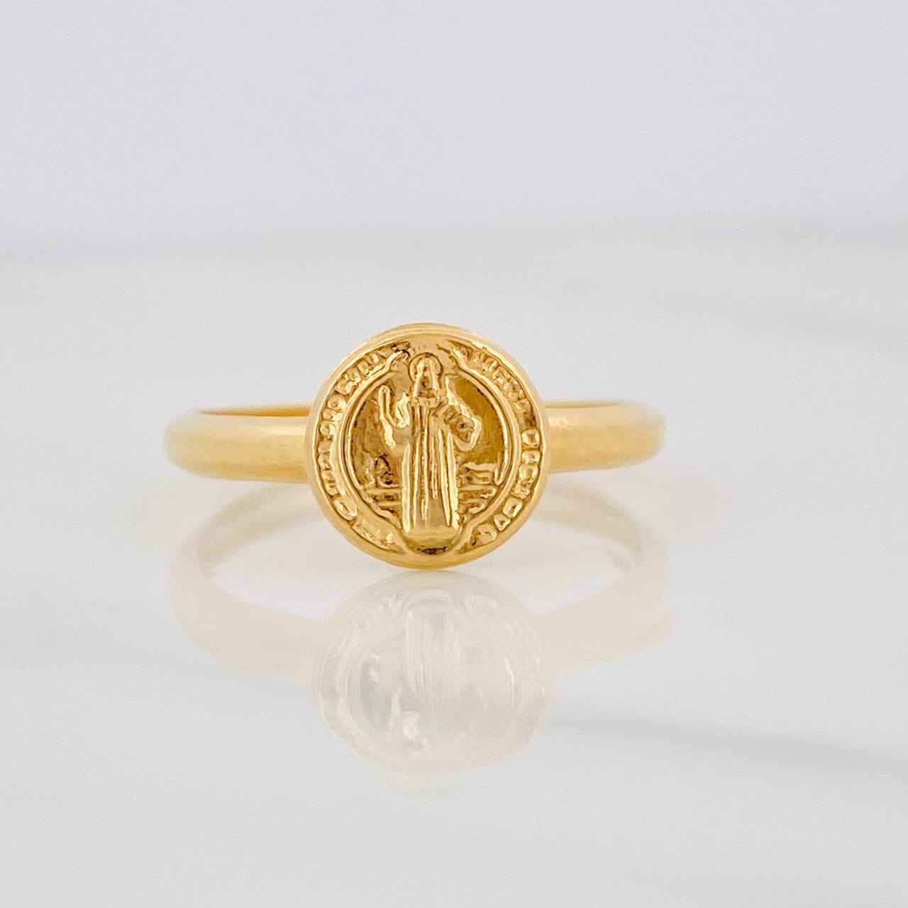 Anillo San Benito 0.95g / T6 1/2 Oro Amarillo 18K