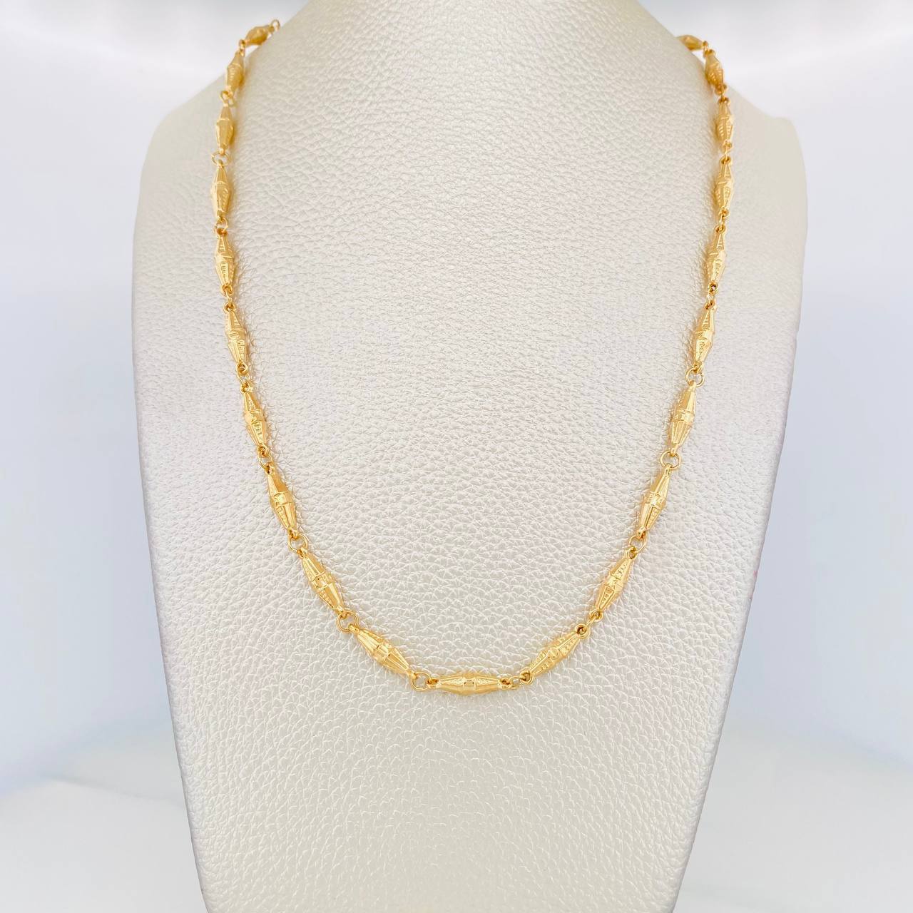 Cadena Dubai 9.05g / 24 in / 3.7mm Oro Amarillo 18K