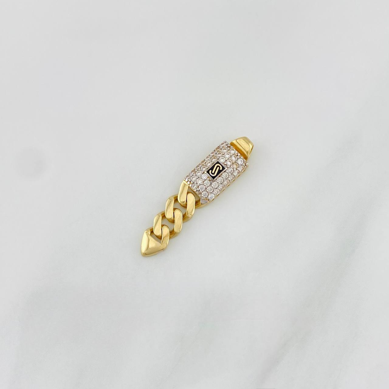Cuban Infinity Pendant 1.55g / 3/4 in Two-Tone Yellow White 18K