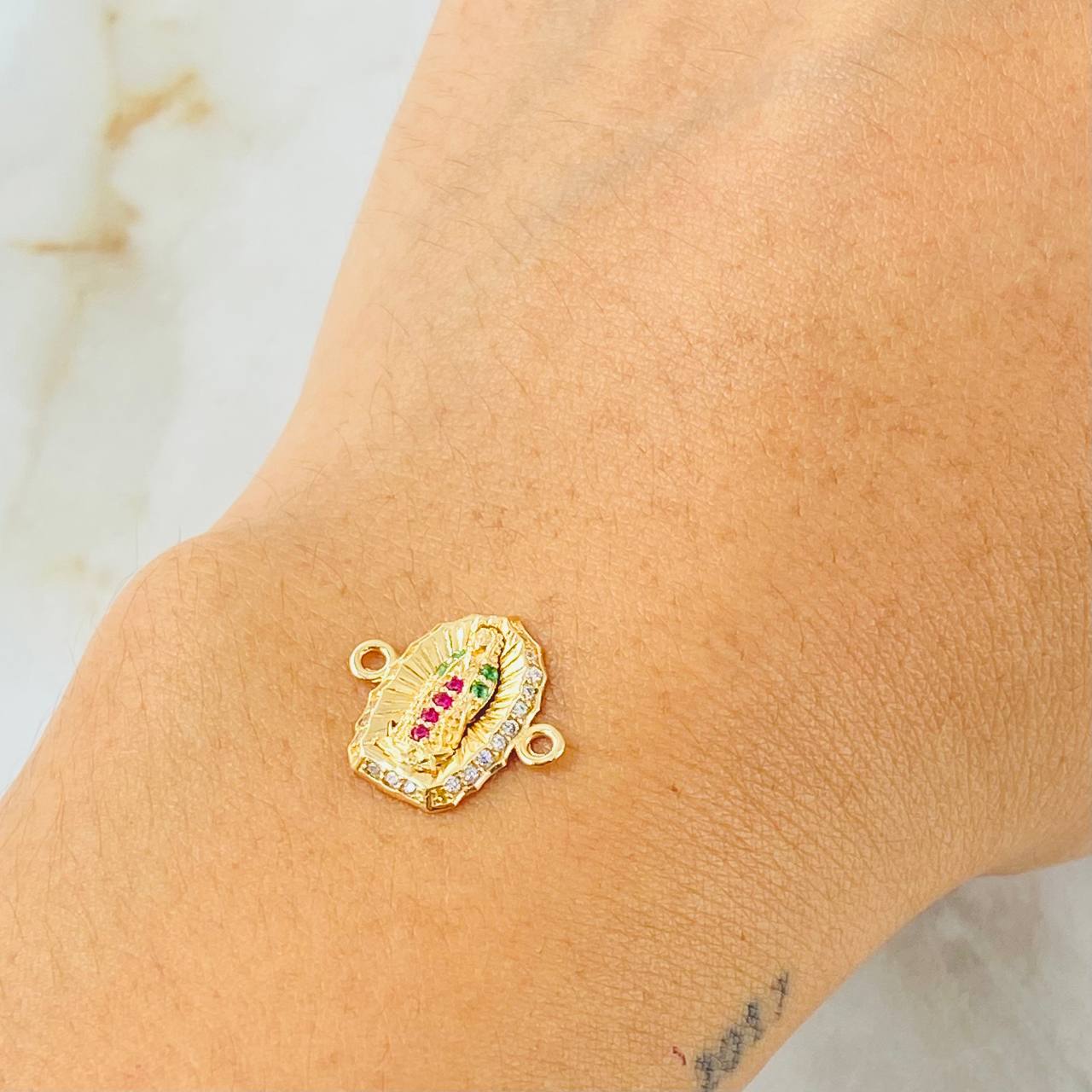 Charm Charm Virgin Guadalupe 1.05gr / 1/2 in / 18K Gold