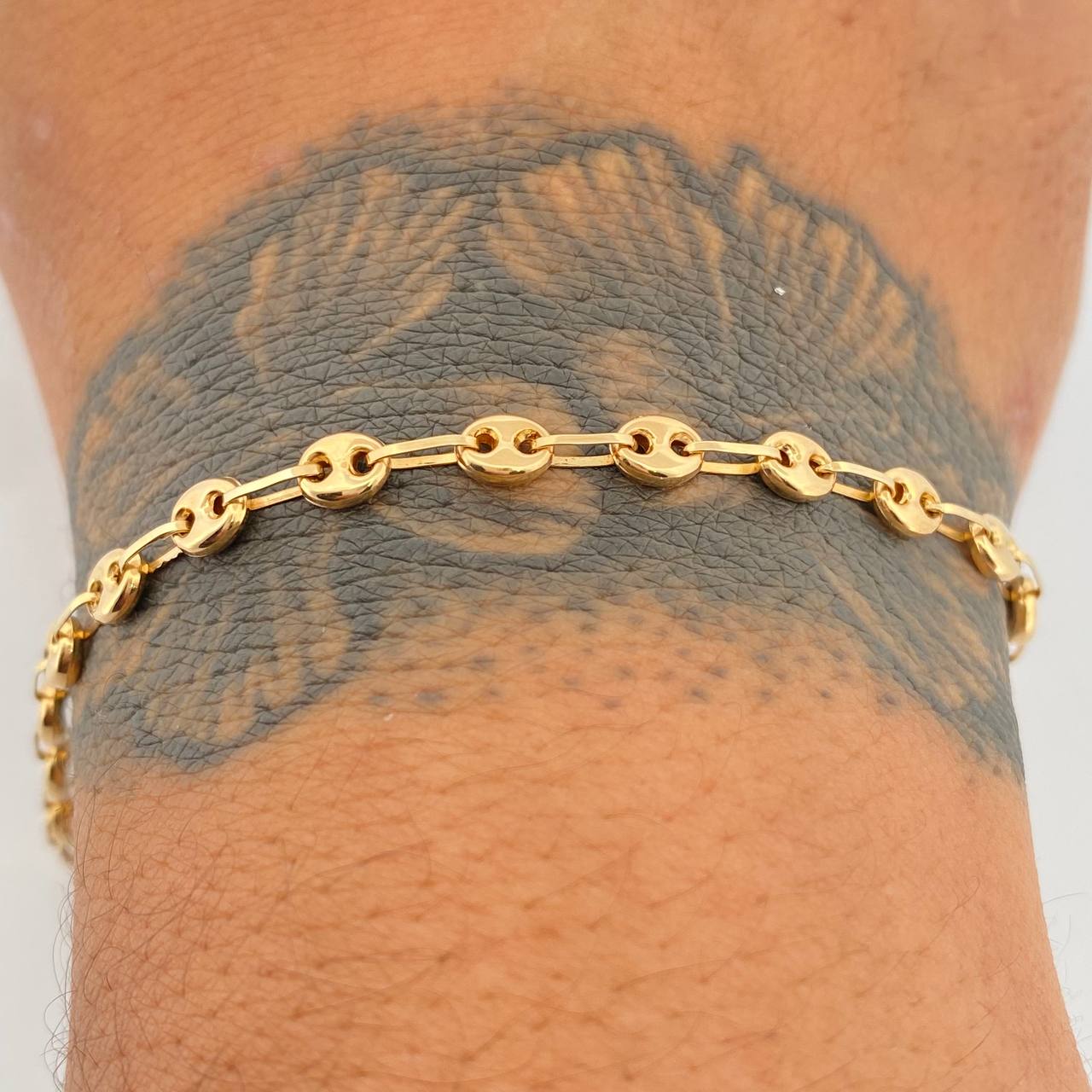 Pulso Bebé GC 2.15gr / 5 3/4 in / 4mm Oro Amarillo 18K $