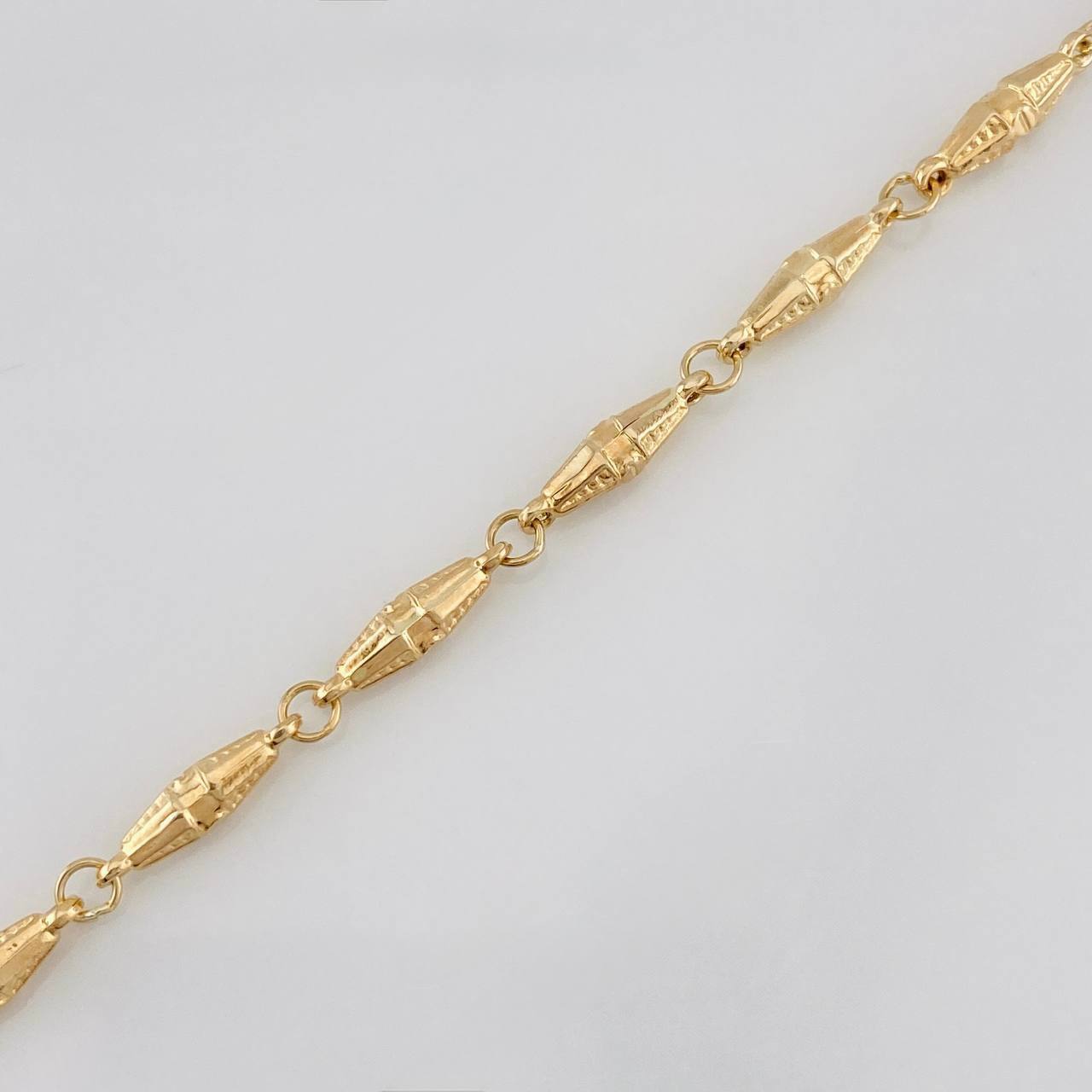 Pulso Rustica Dubai 3.25g / 8 1/4 in / 3.46mm Oro Amarillo 18K