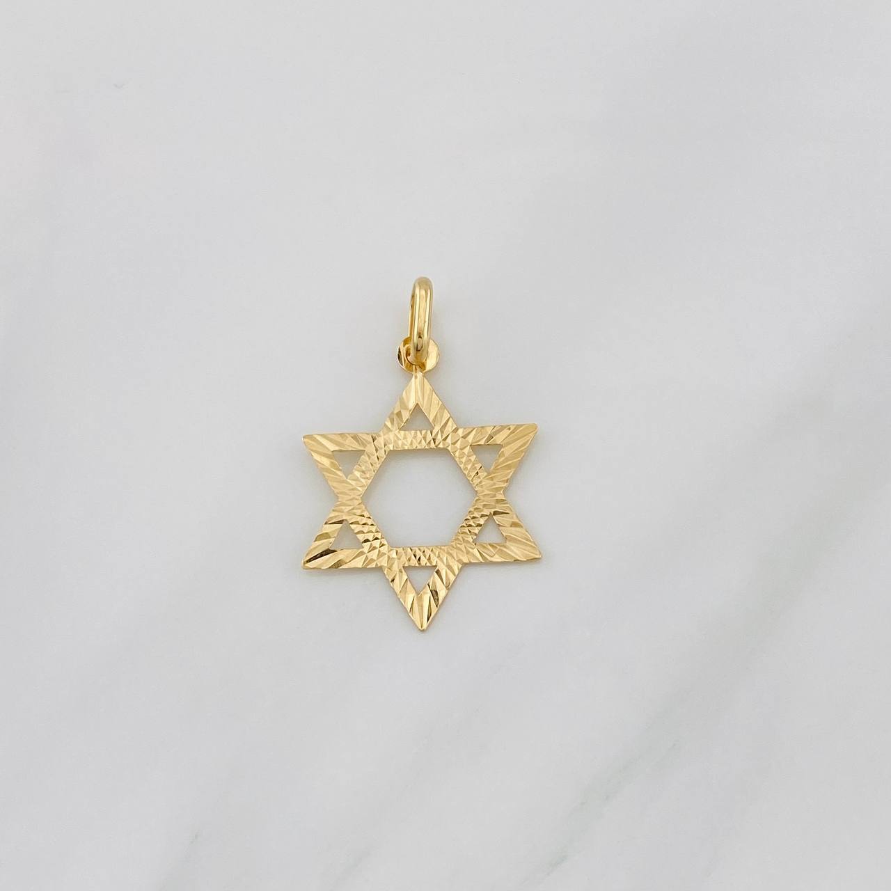 Star of David Pendant 1.55g / 3/4 in Yellow Gold 18K