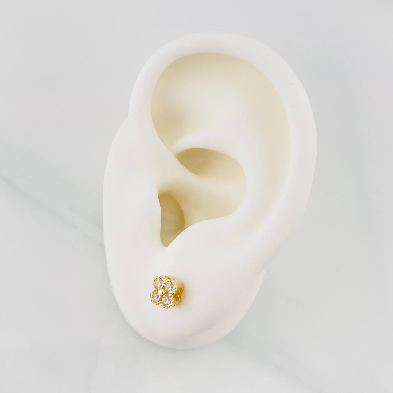 Topos Flor Borde Texturizado 1.35g / in / 6.01mm Oro Amarillo 18K