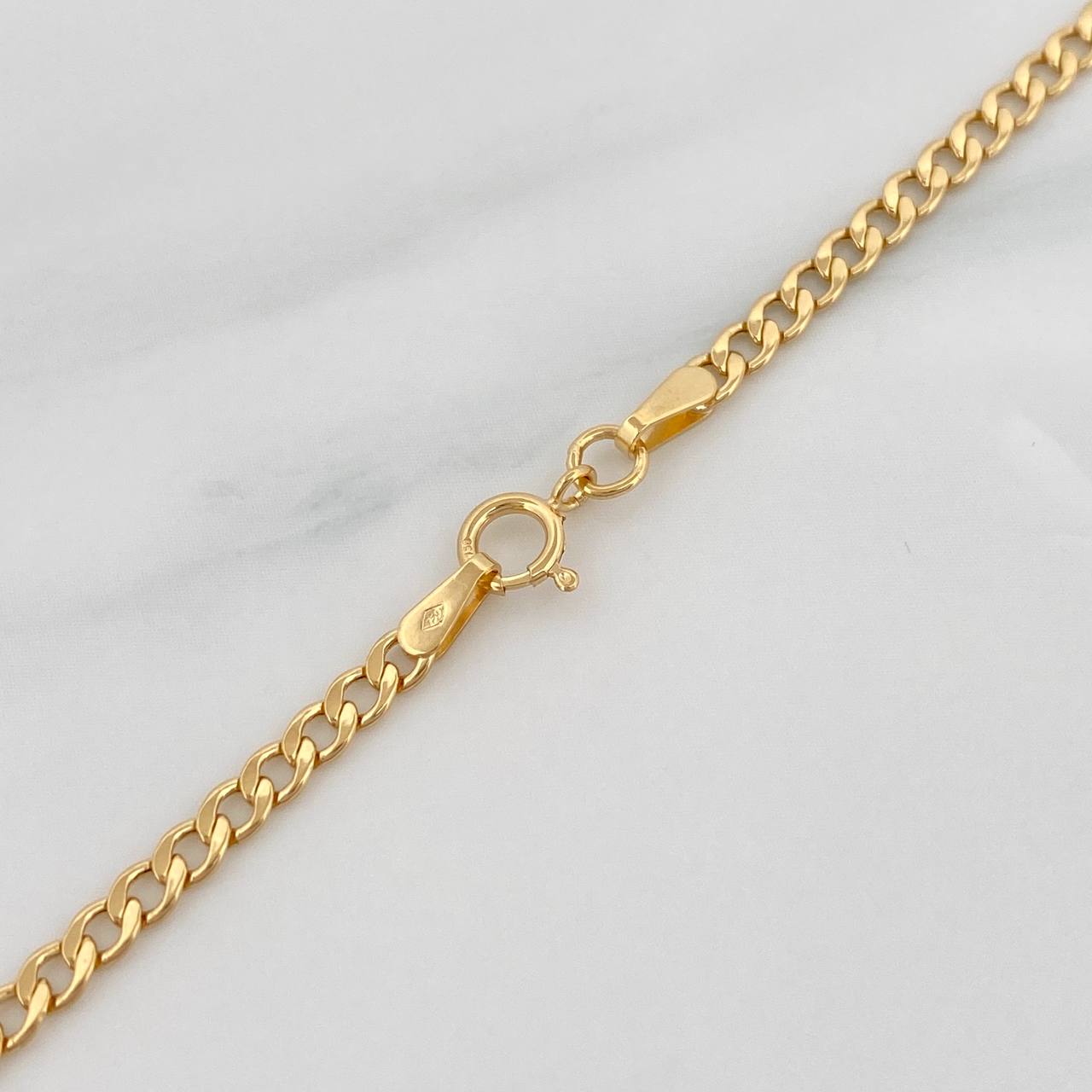 Cuban Links 2.35g / 18 in / 2.2mm Yellow Gold 18K