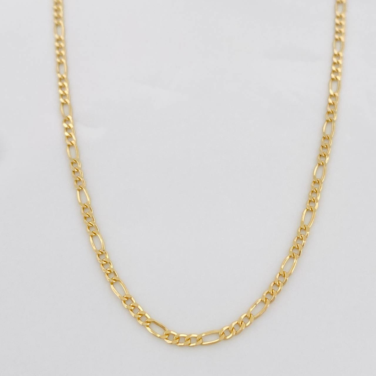 Cadena Figaro 2.2g / 20 in / 2.6mm Oro Amarillo 18K